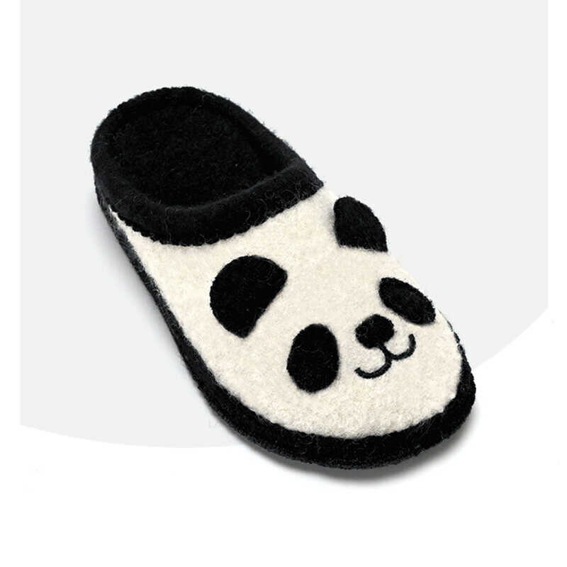 Panda 3D Cartoon Animal Fur Slippers for Girls and Women - China 3D Cartoon  Fur Slippers and Fur Slippers Girls Women price | Made-in-China.com